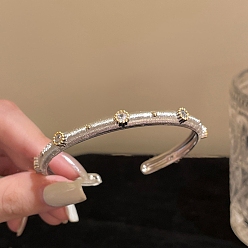 Платина Браслеты-манжеты из сплава со стразами для женщин, платина, внутренний диаметр: 2-3/8x2-1/4 дюйм (6.1x5.85 см)