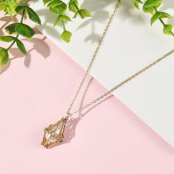 Oro Collares con colgante de rombo de perla natural de agua dulce y cadena de latón para mujer, blanco floral, dorado, 16.54 pulgada (42 cm)