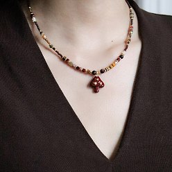 Красный Подвеска в виде гриба из латуни с эмалью, с ожерельями из натурального тигрового глаза, зеленого граната и стеклянных бусин., золотые, красные, 15.75 дюйм (40 см)