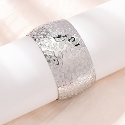 Платина Браслеты-манжеты из кованой латуни для женщин, без кадмия и без свинца, долговечный, стойки покрытие, платина, внутренний диаметр: 2.38 дюйм (6.05 см)