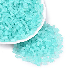 Turquoise Perles de rocaille en verre transparent dépoli fgb, colonne, trou rond, teint et cœur, turquoise, 5~6.5x3~4mm, Trou: 0.7~0.9mm, environ 4500 pcs / livre