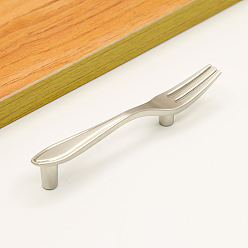 Платина Дверные ручки шкафа из цинкового сплава, кухонный ящик тянет ручки шкафа, форма вилки, платина, 120x16x18 мм