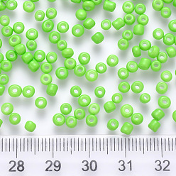 Lime Green 6/0 Baking Paint Glass Round Seed Beads, Lime Green, 4~5x3~4mm, Hole: 1~2mm, about 4500pcs/pound