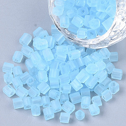 Светло-Голубой 6/0 прозрачное стекло бисер, матового цвета, квадратное отверстие, кубические, Небесно-голубой, 6/0, 3~5x3~4x3~4 мм, отверстия: 1.2~1.4 мм, около 4500 шт / мешок