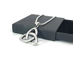 Нержавеющая Сталь Цвет Ожерелья из нержавеющей стали с кулоном в виде тройного узла, цвет нержавеющей стали