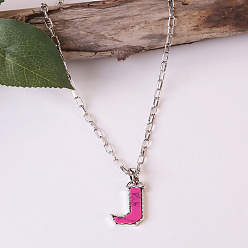 Letter J Ожерелья из круглых пластиковых бусин с инициалом из окрашенной синтетической бирюзы CCB для женщин, темно-розовыми, буква J, 18.90 дюйм (48 см)