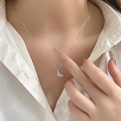 Платина Латунный кулон в виде круассана на цепочке для женщин, платина, 17.72 дюйм (45 см)