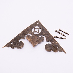 Antik Bronze Eckschutzecken aus Eisen, mit schrauben, für möbel schmuckschatulle dekoration, Dreieck, Antik Bronze, 42x82x0.5 mm, Loch: 1.8 mm, Schrauben: 16x3 mm, Stift: 1.5 mm