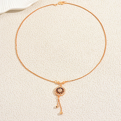 Золотой Ожерелья в стиле бохо с подвеской в виде компаса из латуни с микропаве из разноцветных кубических цирконий, золотые, 17.32 дюйм (44 см)