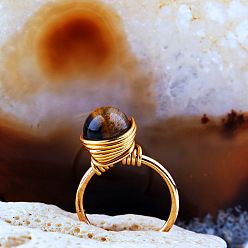 Тигровый глаз Круглые манжеты из натурального тигрового глаза, обмотанные железной проволокой, золотые, внутренний диаметр: регулируемый