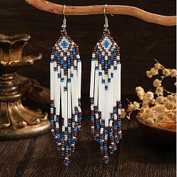 Белый Богемные серьги-подвески ручной работы из стеклянного бисера с ромбовидным узором., платина, белые, 110x23 мм