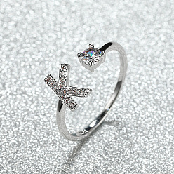 Letter K Манжеты из латуни с микро паве кубический цирконий для женщин, открытые кольца, платина, Письмо K, внутренний диаметр: 16~19 мм