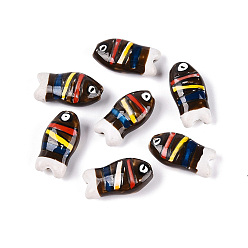 Coconut Marrón Cuentas de porcelana hechas a mano, pintado a mano, famille porcelana rosa, pez con rayas, coco marrón, 22~23x11~12x7~8 mm, agujero: 0.8~1.4 mm