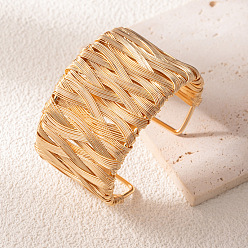Золотой Плетеные железные браслеты-манжеты, широкие браслеты для женщин, золотые, внутренний диаметр: 2.56 дюйм (6.5 см), шириной 43 мм 