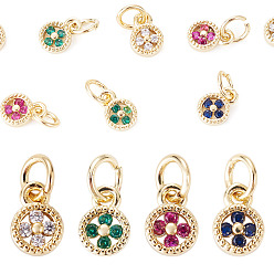 Couleur Mélangete 8 pcs 4 couleurs pendentifs en laiton micro pavé zircone cubique, rond plat avec breloques en forme de trèfle, sans plomb et sans cadmium, plaqué longue durée, crémaillère plaquage, couleur mixte, 8x6x2mm, anneau de saut: 5x1 mm, diamètre intérieur: 3 mm, 2 pcs / couleur