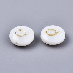 Letter Q Natural Freshwater Shell Beads, with Golden Plated Brass Etched Metal Embellishments, Flat Round, Seashell Color, Letter.Q, 8x3~5mm, Hole: 0.5~07mm