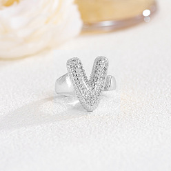 Letter V Латунные кольца из манжеты с прозрачным цирконием, платина, Буква V, внутренний диаметр: регулируемый