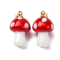 Красный Подвески лэмпворк ручной работы, гриб, с реечной накладкой из латуни с золотистым напылением, долговечный, золотые, красные, 19~21x11~13 мм, отверстие : 4.5x3.5 мм