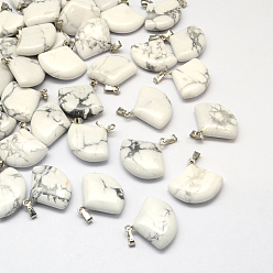 Говлит Вентилятор натуральный Howlite подвески, с латунной фурнитурой платинового цвета, 20~21x21~22x5~6 мм, отверстие : 2x7 мм