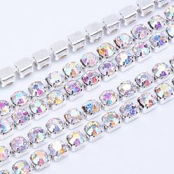 Cristal AB Cadenas de strass rhinestone de bronce, cadenas de la taza del Rhinestone, el color plateado de plata, crystal ab, 2 mm, sobre 10 yardas / paquete