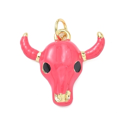 Темно-Розовый Латунные подвески, прелести головы быка, с эмалью, без кадмия и без свинца, стойки покрытие, долговечный, реальный 18 k позолоченный, с целью перехода в кольце, темно-розовыми, 23.5x24.5x5.5 мм, отверстие : 3.3 мм