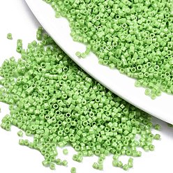 Light Green 11/0 Grade A Baking Paint Glass Seed Beads, Cylinder, Uniform Seed Bead Size, Opaque Colours Luster, Light Green, about 1.5x1mm, Hole: 0.5mm, about 20000pcs/bag