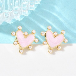 Золотой Серьги-гвоздики из латуни с эмалью ко Дню святого Валентина, с пластиковой жемчужины, сердце, золотые, 14x16 мм