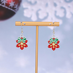 Снежинка Серьги-подвески из сплава с эмалью в рождественской тематике, платина, снежинка, 40x16 мм