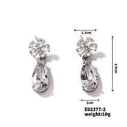 Golden Shiny Flower Stud Earrings with American Style and Personality, Golden, 39x13x1mm