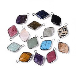 Смешанные камни Подвески из смеси натуральных и синтетических камней в форме ромба с огранкой, с платиновой и латунной фурнитурой, смешанные окрашенные и неокрашенные, 25~25.5x15~16x4~5 мм, отверстие : 2 мм