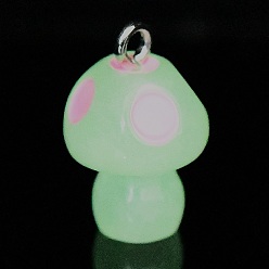 Бледно-Розовый Подвески из люминесцентной смолы, окрашенные распылением, грибное очарование, с блестящей пудрой и железными петлями платинового тона, розовый жемчуг, 21.5x13.5 мм, отверстие : 2.5 мм