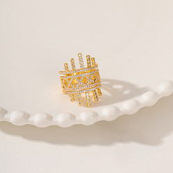 Настоящее золото 18K Кольца с широкой полосой из полой латуни с микропаве и прозрачным кубическим цирконием, реальный 18 k позолоченный, размер США 7 (17.3 мм)