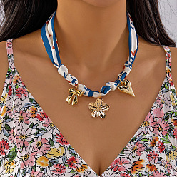 Синий Ожерелья из набивной ткани в виде шарфа с подвесками в виде цветка, сердца и бантика из цинкового сплава., золотые, синие, 15.75 дюйм (40 см), Кулон : 27x27 мм