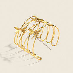 Настоящее золото 18K Полые браслеты-манжеты из нержавеющей стали с прозрачными кубическими циркониями для женщин., стрекоза, реальный 304 k позолоченный, внутренний диаметр: 18 дюйм (2.52 см)