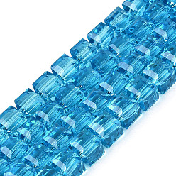 Cielo Azul Oscuro Cuentas de vidrio transparentes, cubo, facetados, cielo azul profundo, 7x7x6.5~7 mm, agujero: 1.2~1.6 mm, sobre 96~101 unidades / cadena, 25.39~28.54 pulgada (64.5~72.5 cm)