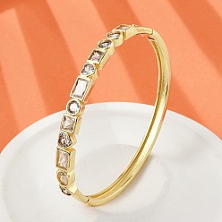 Настоящее золото 18K Женские браслеты на шарнирах из латуни с микропаве и прозрачным фианитом, без кадмия и без свинца, стойки покрытие, долговечный, реальный 18 k позолоченный, 1/4 дюйм (0.6 см), внутренний диаметр: 2-1/8x2-1/2 дюйм (5.25x6.2 см)