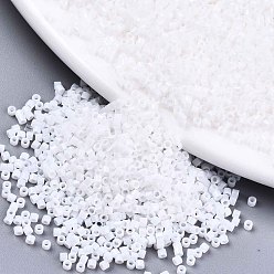 White FGB 11/0 Grade A Glass Seed Beads, Cylinder, Uniform Seed Bead Size, Frosted Colours, White, 1.5x1mm, Hole: 0.5mm, about 20000pcs/bag