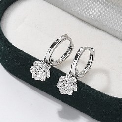 Платина Серьги-кольца из латуни с прозрачным кубическим цирконием, формы раковины, платина, 20.5x8.5x13.5 мм