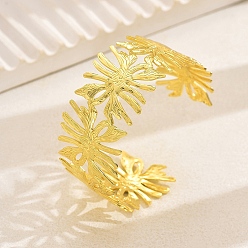 Золотой Полые латунные браслеты-манжеты для женщин, цветок, золотые, внутренний диаметр: 2-3/8 дюйм (6 см) ~ 2-3/4 дюйм (7 см)