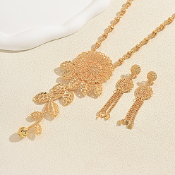 Oro Conjuntos de pendientes de botón y collares colgantes de aleación con forma de flor hueca para mujer., dorado, 27.56 pulgada (70 cm)