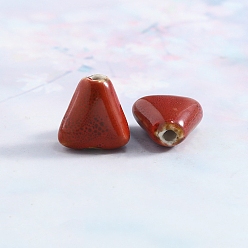 Помидор Фарфоровые бусины ручной работы, для украшения браслетов/ожерельев и материалов для поделок, треугольные, помидор, 16x15.5x8.5 мм, отверстие : 2.5 мм