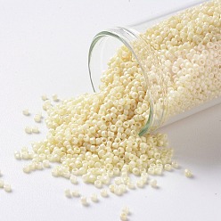 (762) Opaque Pastel Frost Egg Shell Круглые бусины toho, японский бисер, (762) непрозрачная пастельная морозная яичная скорлупа, 15/0, 1.5 мм, отверстие : 0.7 мм, Около 135000 шт / фунт