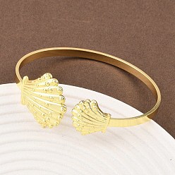 Shell Shape Браслеты-манжеты из латуни с морскими организмами для женщин, реальный 18 k позолоченный, формы раковины, внутренний диаметр: 2-5/8 дюйм (6.75 см)