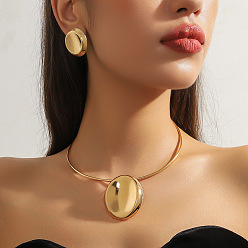 Золотой Овальное ожерелье-чокер из сплава и серьги-гвоздики, золотые, 163x120 мм и 30 мм