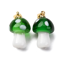 Морско-зеленый Подвески лэмпворк ручной работы, гриб, с реечной накладкой из латуни с золотистым напылением, долговечный, золотые, цвета морской волны, 19~21x11~13 мм, отверстие : 4.5x3.5 мм