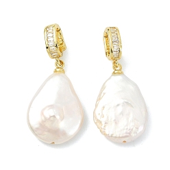 Золотой Подвески из натурального барочного жемчуга кеши, Подвески в форме капли с латунными микропаве из прозрачных кубических цирконий в качестве застежек., белые, золотые, 22~23x14.5~15x5~7 мм, отверстие : 6x4 мм