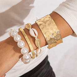 Золотой Набор браслетов из сплава в форме ракушки, железа, пластика ccb и пластикового жемчуга, золотые, внутренний диаметр: 1-3/4~2-5/8 дюйм (4.3~6.6 см), 4 шт / комплект