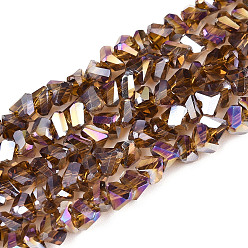 Сиена Гальванизируйте прозрачное стекло бисер нитей, треугольные, с покрытием AB цвета, граненые, цвет охры, 3~3.5x4~4.5x4~4.5 мм, отверстие : 0.8 мм, около 121~131 шт / нитка, 14.37~15.35 дюйм (36.5~39 см)