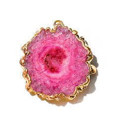 Fuchsia Natural Druzy Agate Dyed Pendants, Golden Edged Flower Slice Charms, Fuchsia, 15~30mm