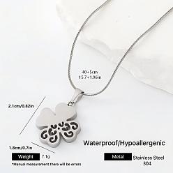 Trébol 304 de acero inoxidable collares pendientes, color acero inoxidable, libre de deslustre, trébol de cuatro hojas, 15.75 pulgada (40 cm)
